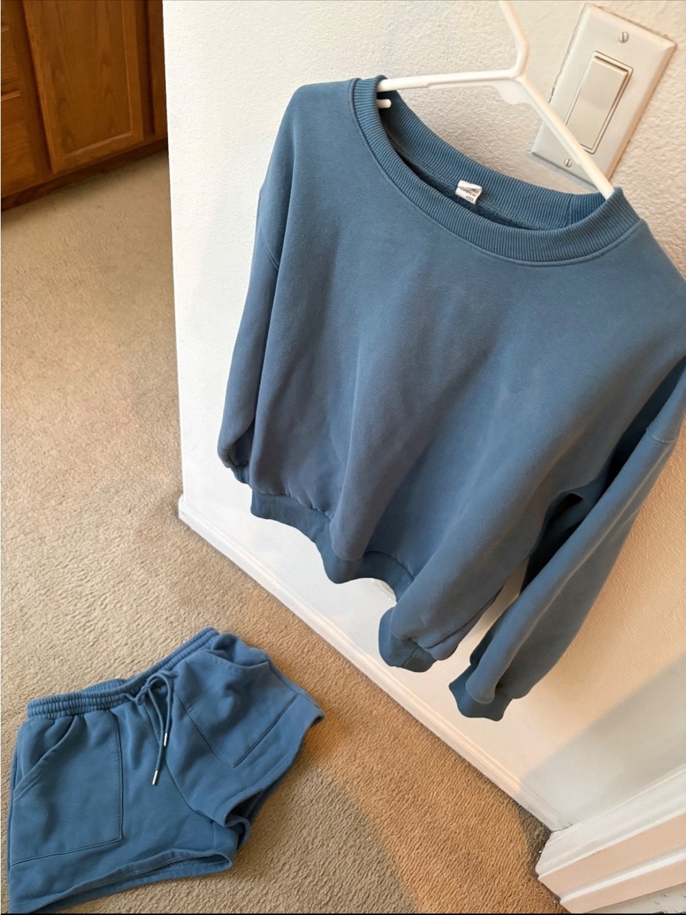 ANARABESS Blue Crewneck Sweatshirt and Shorts Set